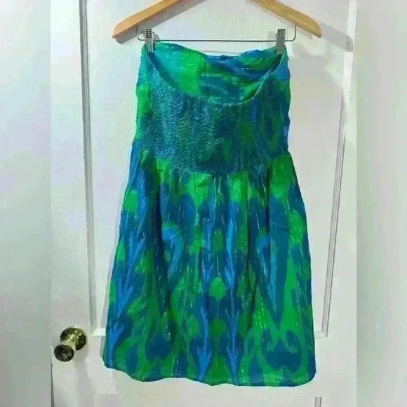 La Plage Maye Pintuck Dress - Picture 2 of 4